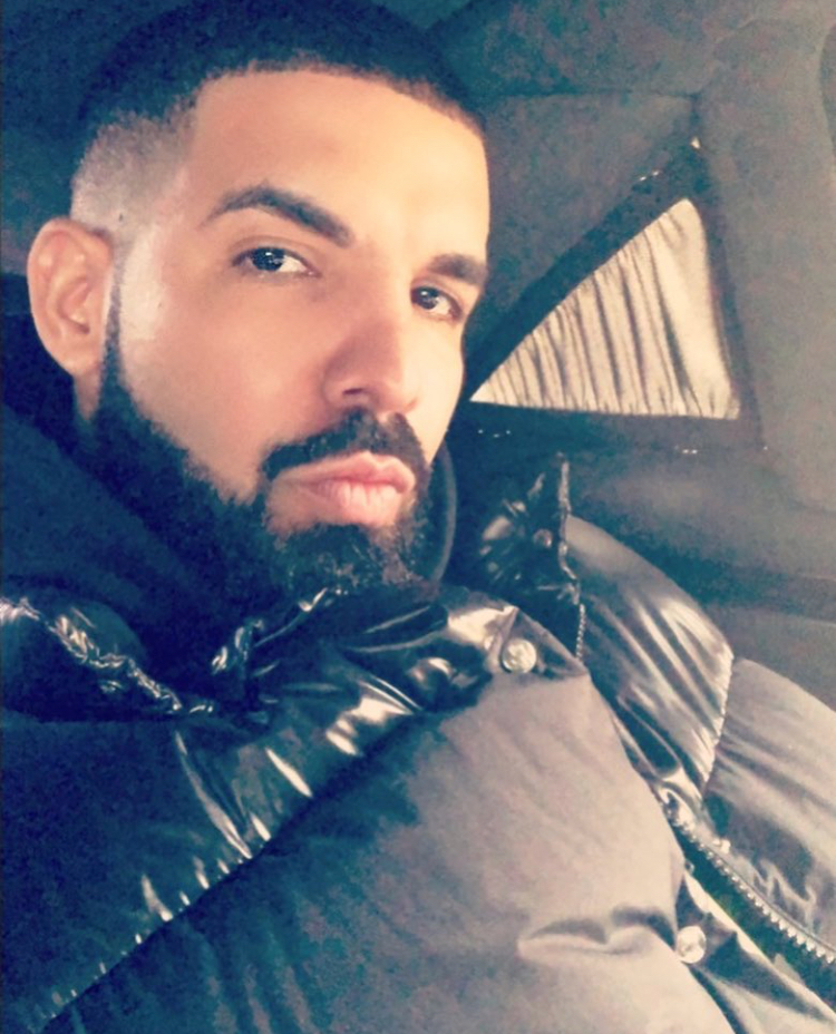 Drake Drops Another 50K In A Miami Supermarket & Pays For Everyone’s Groceries