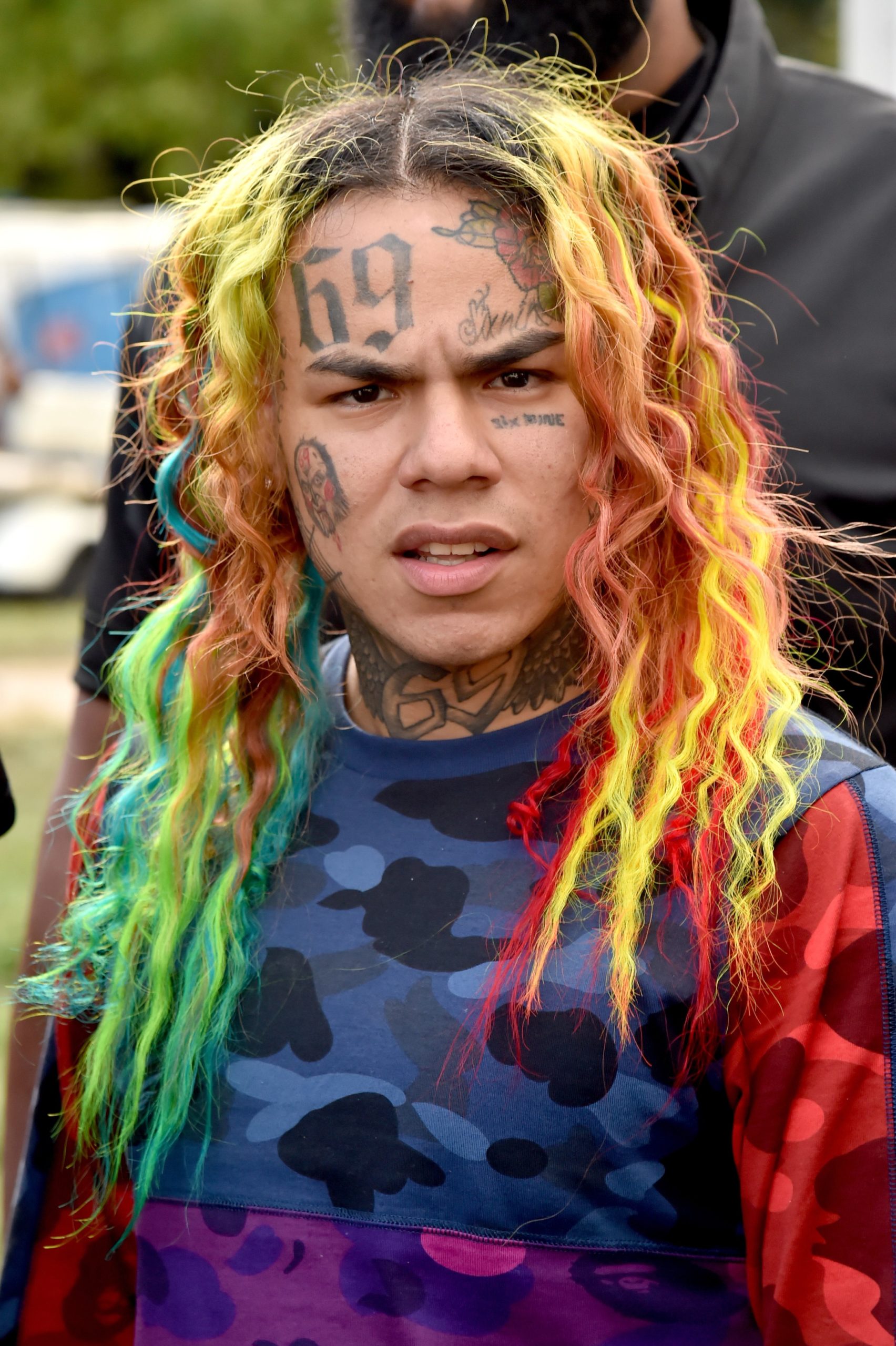Tekashi 69 Rocks A Fresh Lace Front While On House Arrest The