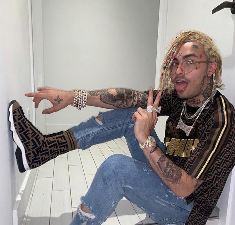 Lil’ Pump Shows Off His Full Set Of Acrylic Nails & Colorful Toenails ...
