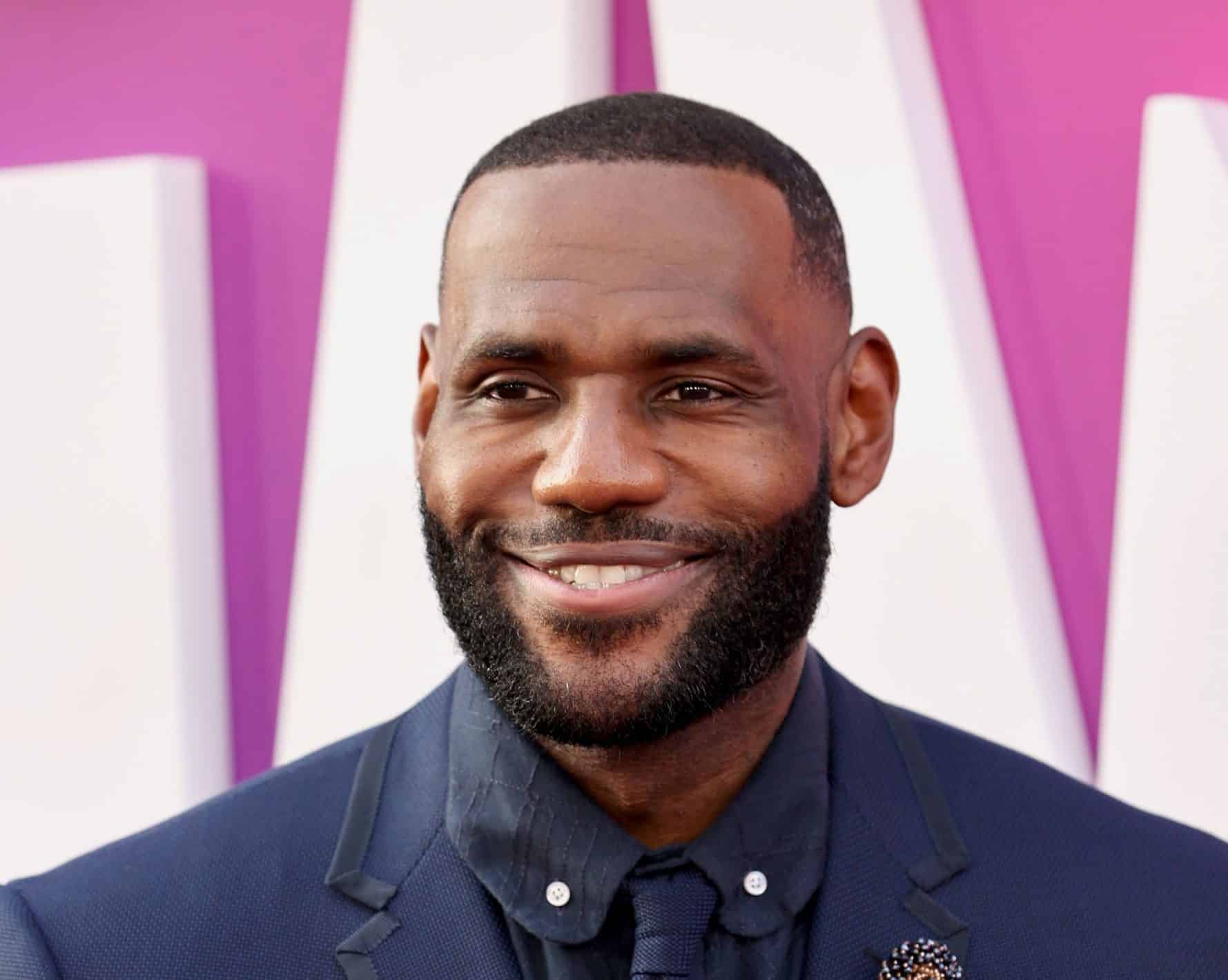 LeBron James broadcasts he’s vaccinated however says it isn’t his job to encourage others to do the identical