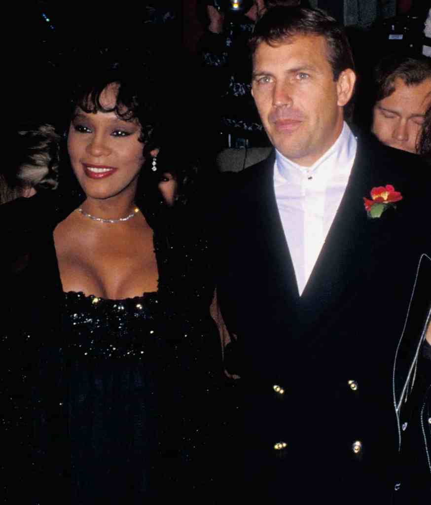Whitney Houston and Kevin Costner - The Bodyguard