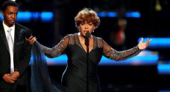 Anita Baker Gives Fans Permission To Stream Her Music Following The Fight For Her Masters