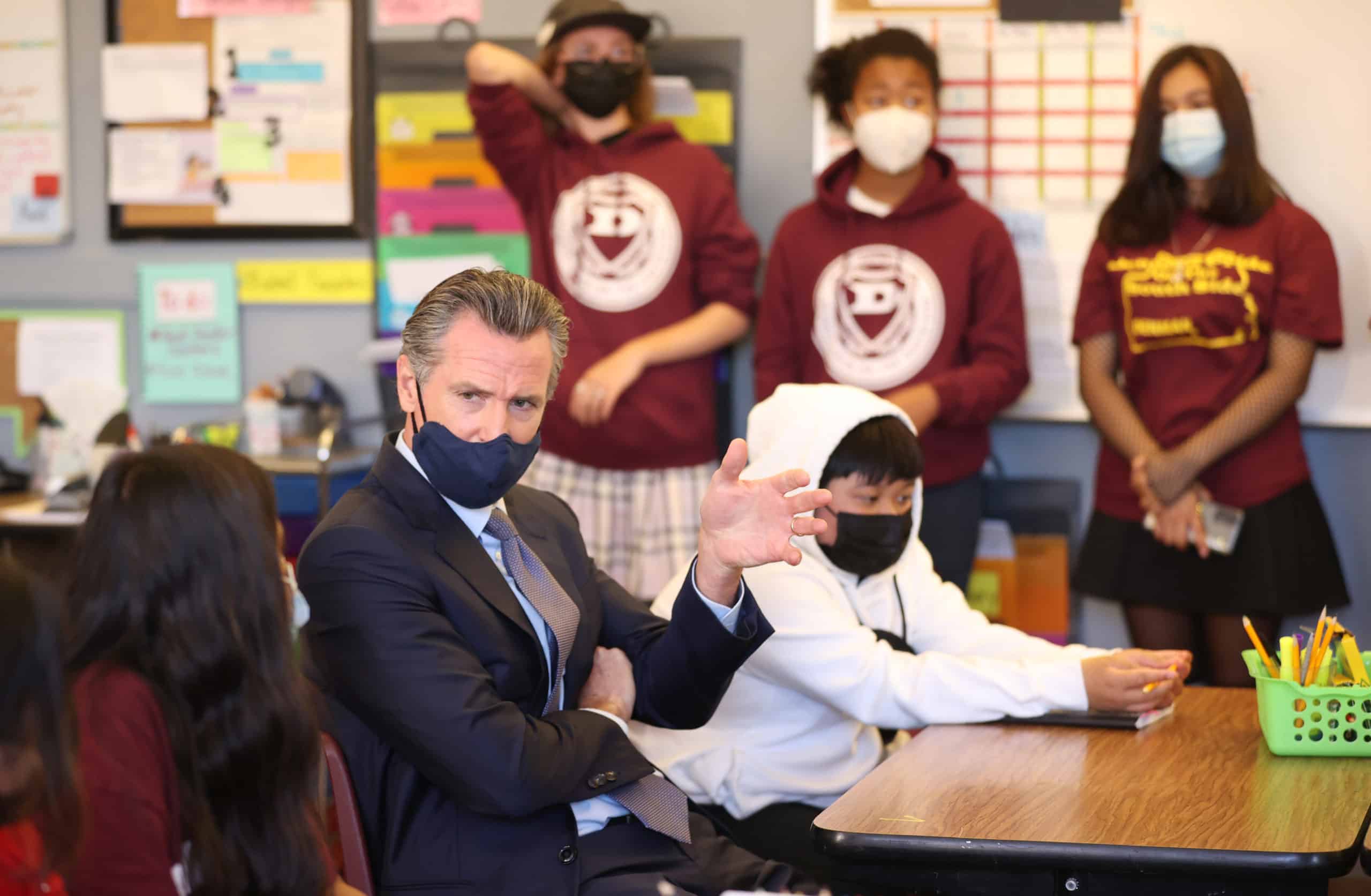 Le gouverneur de Californie Gavin Newsom a annoncé vendredi matin que tous les élèves devront se faire vacciner contre le covid-19 pour pouvoir aller à l'école.