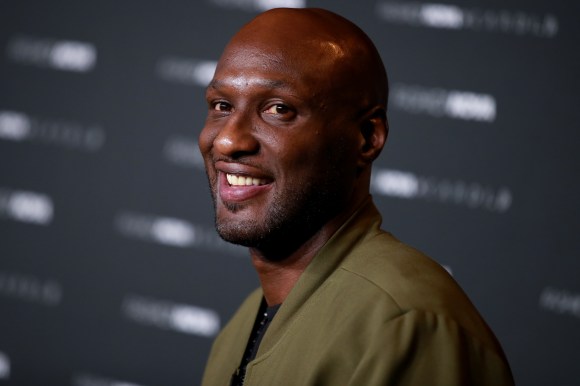 Lamar Odom reflects on the passing of Kobe and Gianna Bryant on the second anniversary of their passing and shows off his new chain.