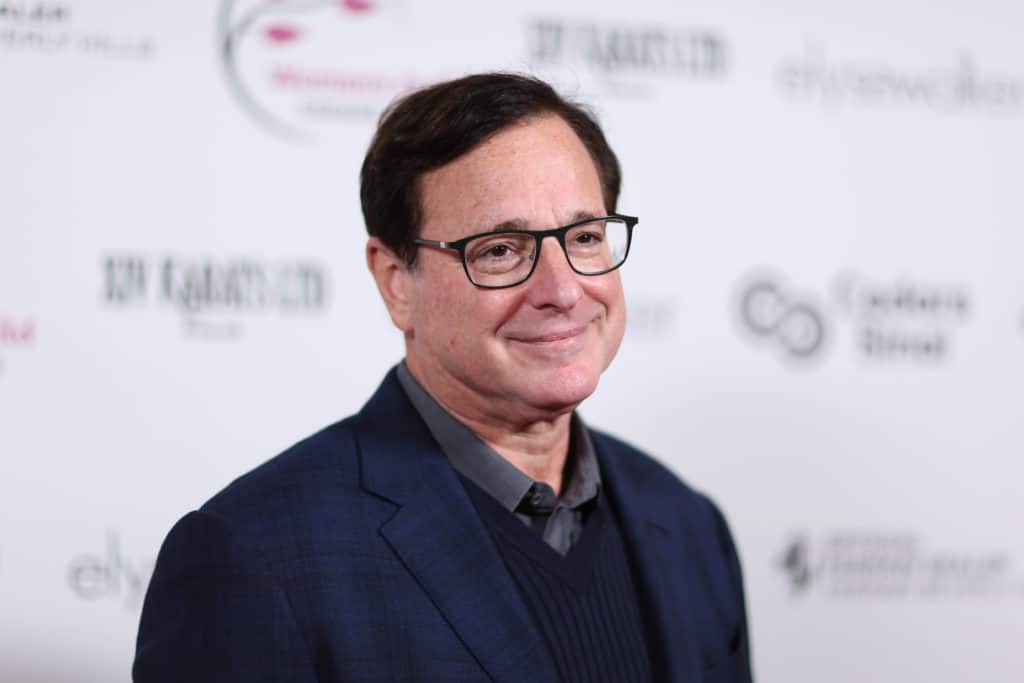 Full House cast members and other stars react and share their heartbreak after learning about the passing of actor and comedian Bob Saget.