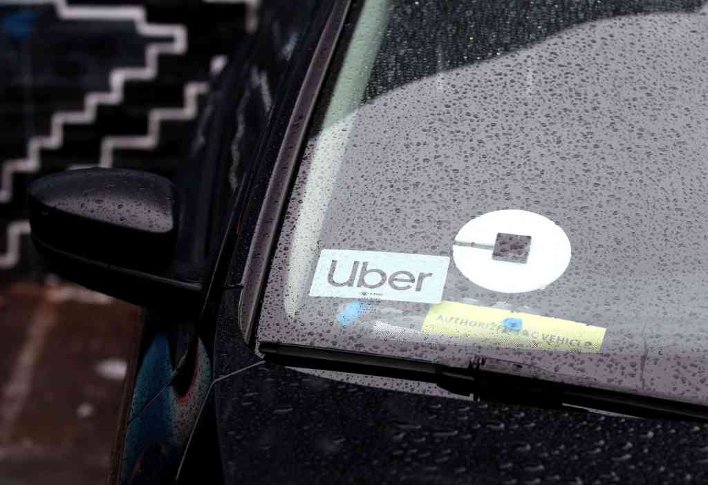 An Uber customer is refunded $600 after he was charged while being stranded inside of a car that was on the I-95 in Virginia during the winter storm.