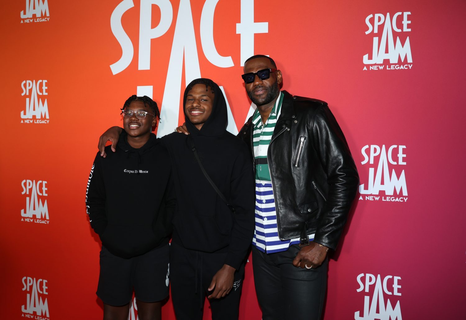 LeBron James says he wants to play his last year with son LeBron James Jr.