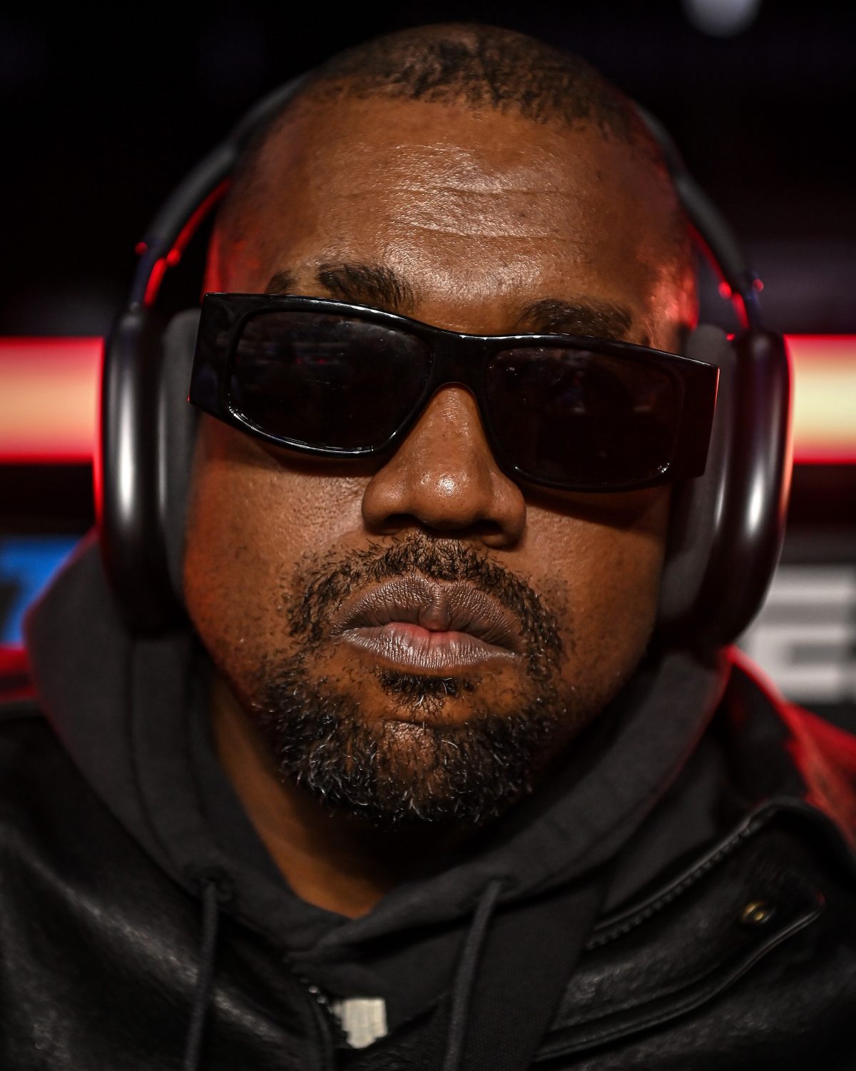 Kanye West Shares Poem About Being “Dead” Following Criticism Of His ‘Eazy’ Music Video thumbnail