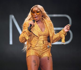 Mary J. Blige has been announced as the recipient for the Icon Award at the 2022 Billboard Music Awards taking place next month.
