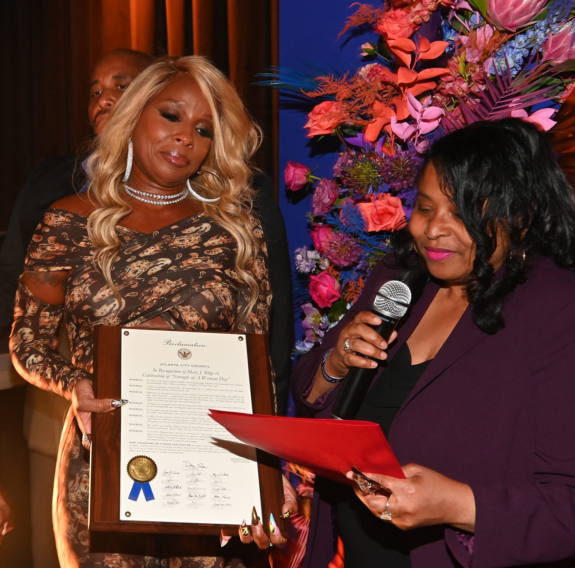 अटलांटा शहर ने मैरी जे ब्लिज को अपनी ‘स्ट्रेंथ ऑफ ए वुमन’ दिवस के साथ सम्मानित किया
