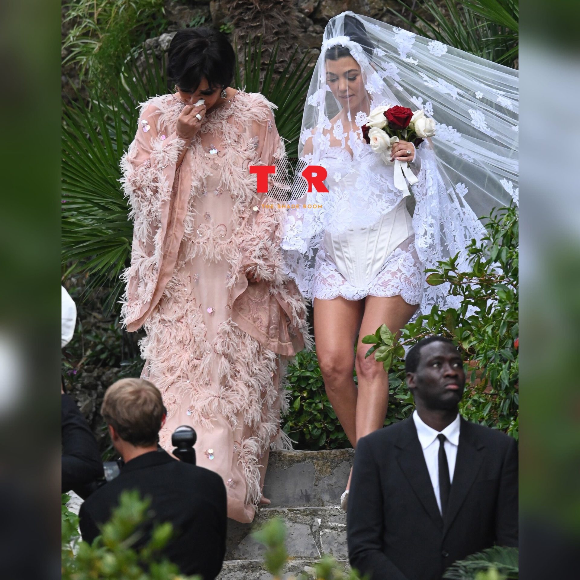 The Kardashians Roll Into Italy For Kourtney Kardashian-travis