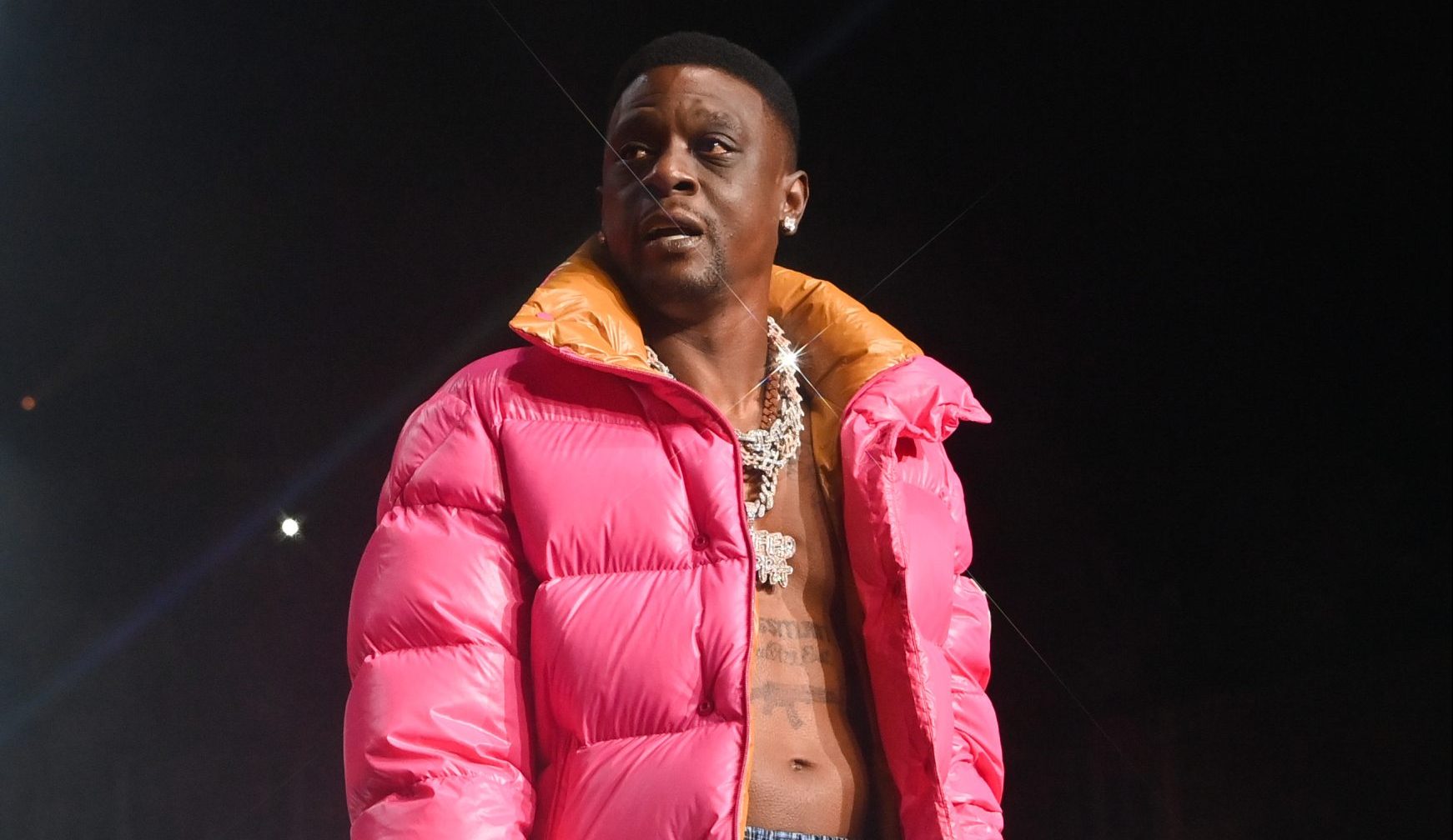 Boosie shared his latest encounter with police after being pulled over and rapped his hit single "Set It Off."