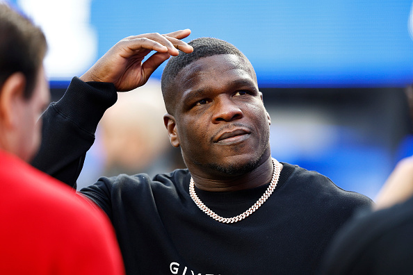 NFL Big name Frank Gore Dragged Bare Lady Via Lodge By way of Hair