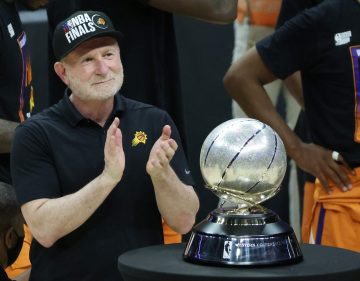 Robert Sarver has announced his plans to sell the the Phoenix Suns and the Phoenix Mercury after getting suspension.