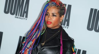 Video: Kelis Awkwardly Laughs As Two Asian Women Shamelessly Fondle Her Twists In Singapore
