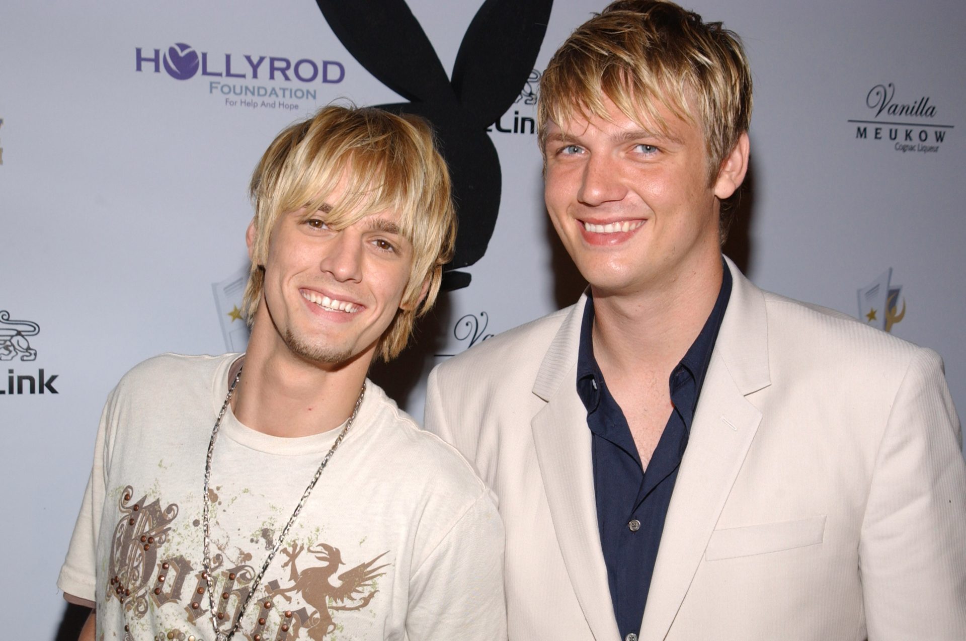 Nick Carter Bursts Into Tears As Backstreet Boys Honor Late Brother Aaron Carter At Concert (Video)