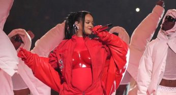 Rihanna’s Super Bowl Halftime Performance Reportedly Received Over 100 FCC Complaints For Being ‘Too Sexualized’