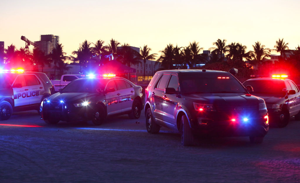 (VIDEO) Miami Beach Imposes Curfew After Two Fatal Shootings, Huge Groups Of Rowdy Spring Break Crowds