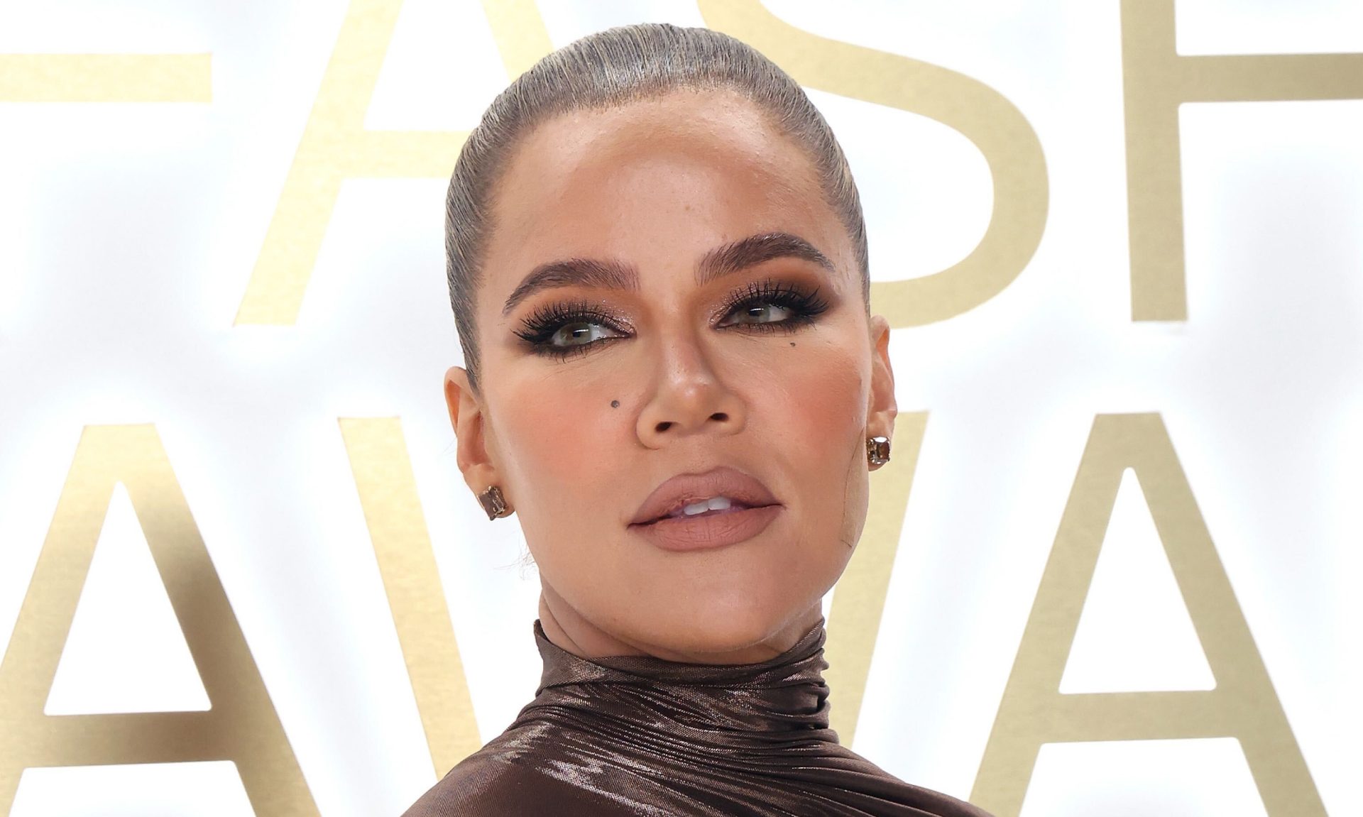 Khloé Kardashian Responds To Comments About Her Face’s Appearance And Using Filter