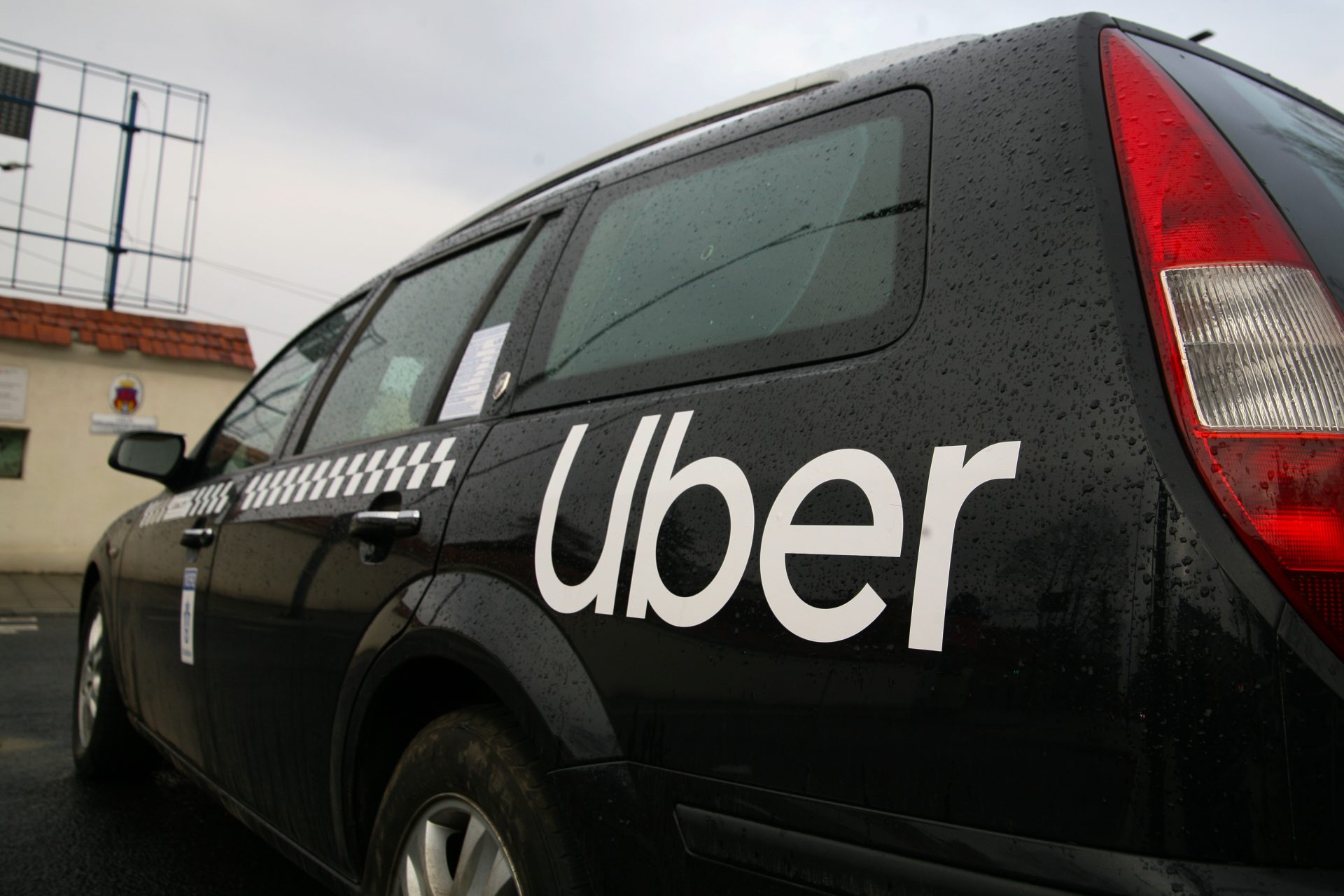 Uber Reacts To Driver Attempting To Rape A Female Rider (Video)