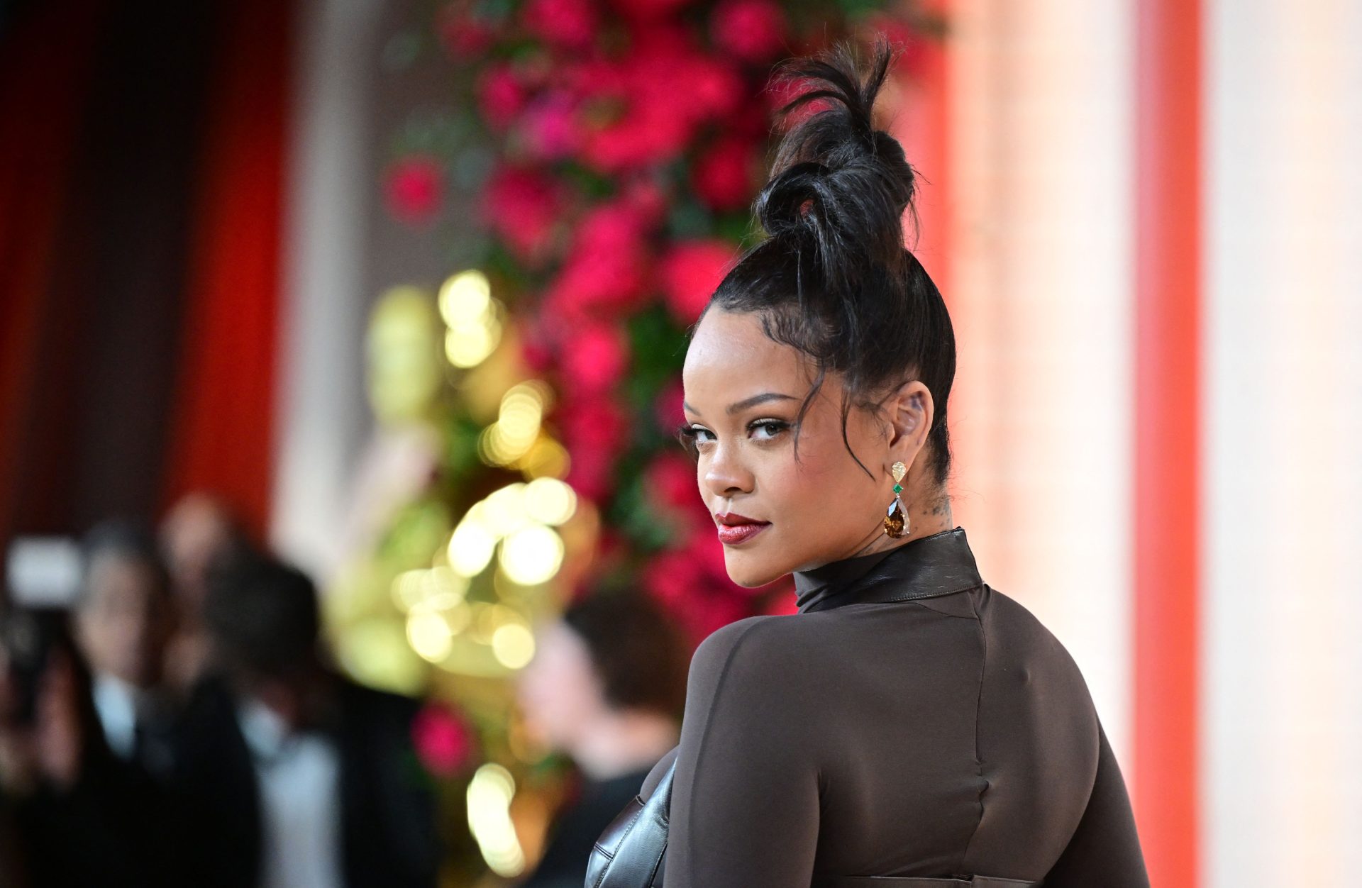 Rihanna Shares Sultry Maternity Photos From First Pregnancy