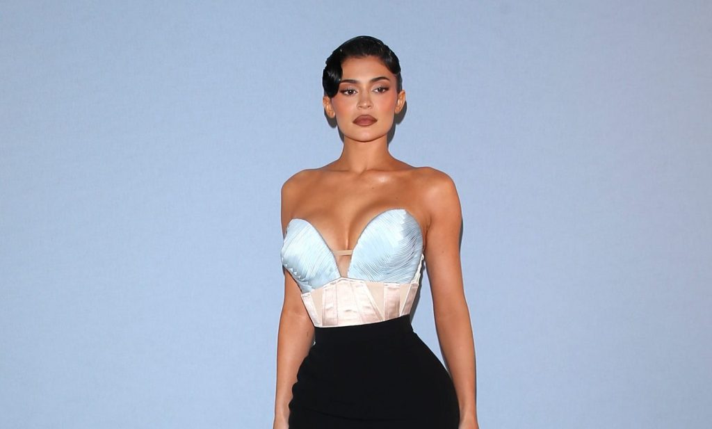 Kylie Jenner Regrets Breasts Surgery 