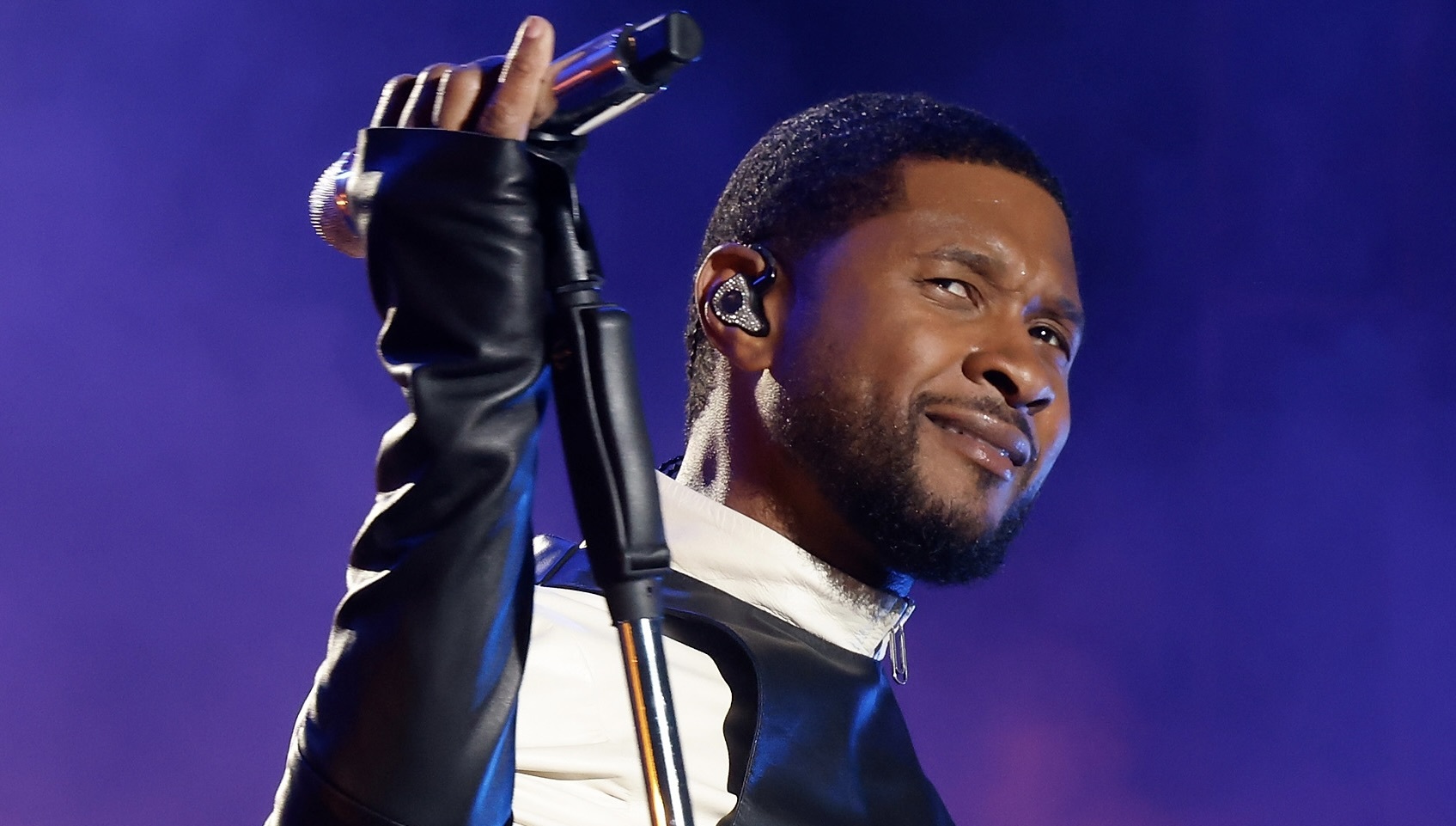 Usher Details Trying 'Different Things' Through Vegas Residency