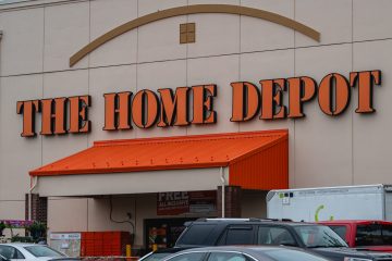 Alabama Woman Arrested & Charged Alongside 20-Year-Old Son For Fatal Shooting Of His Daughter's Mother Inside Florida Home Depot