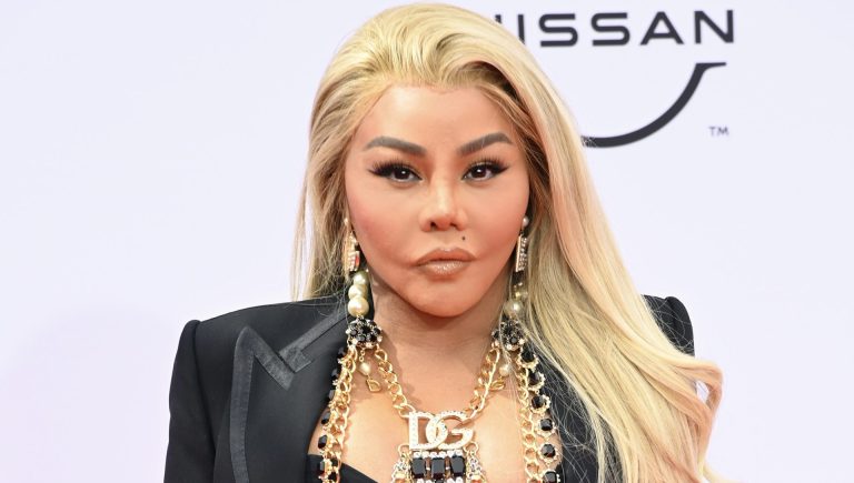 Lil Kim Ebony Magazine Cover Photo