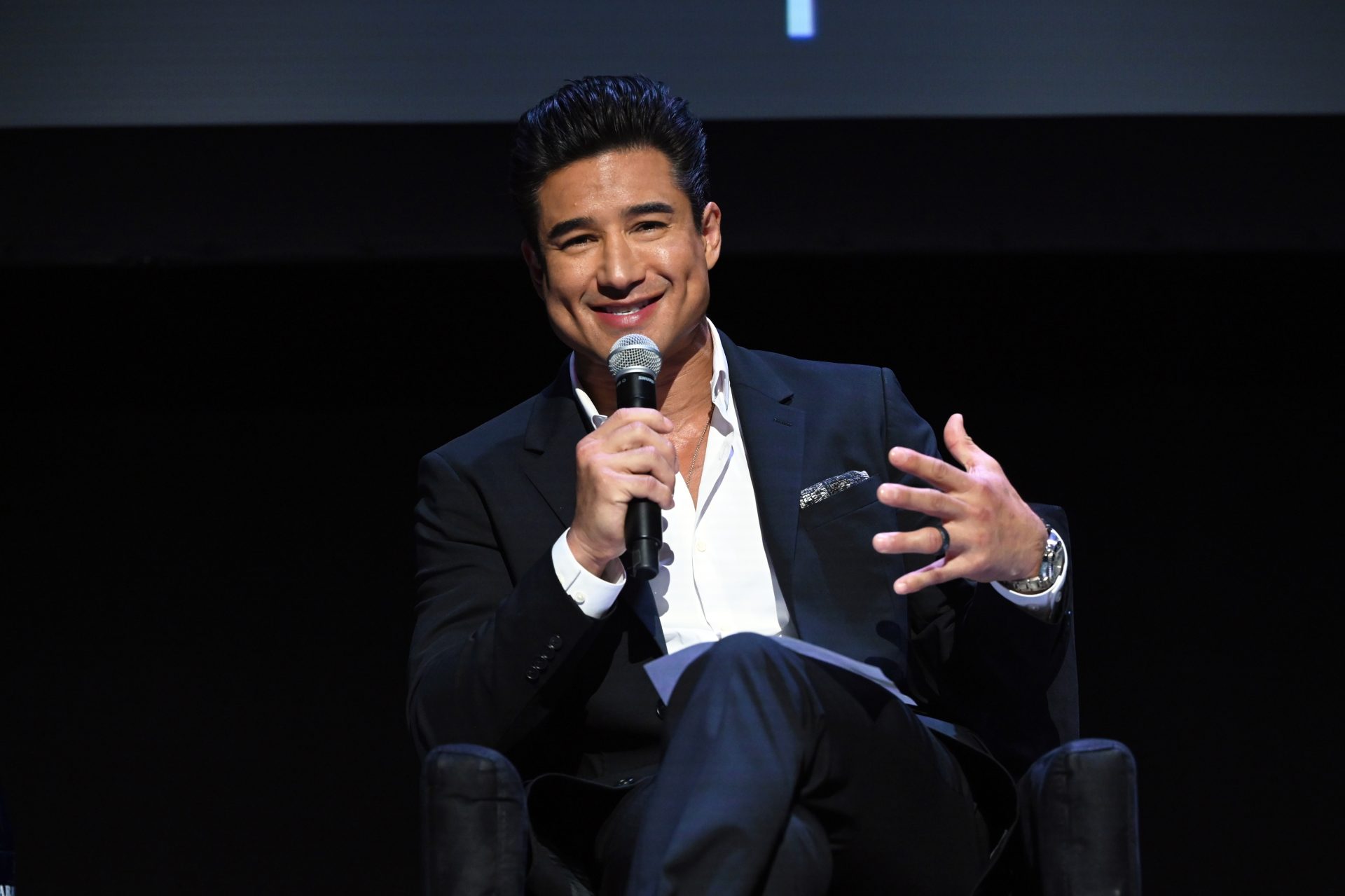 WATCH: Mario Lopez Addresses Code-Switching After Trending In Viral Videos: “I’m Trying To Cash These Checks” thumbnail