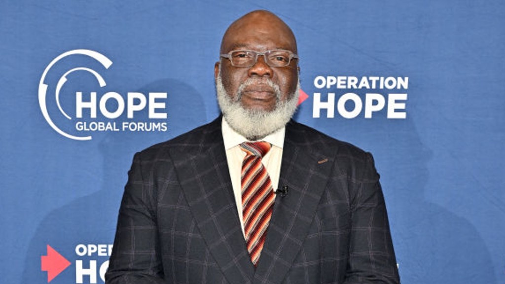 Bishop T.D. Jakes Gets Emotional While Addressing Rumors About His Ties To Diddy- I Know Who I Am