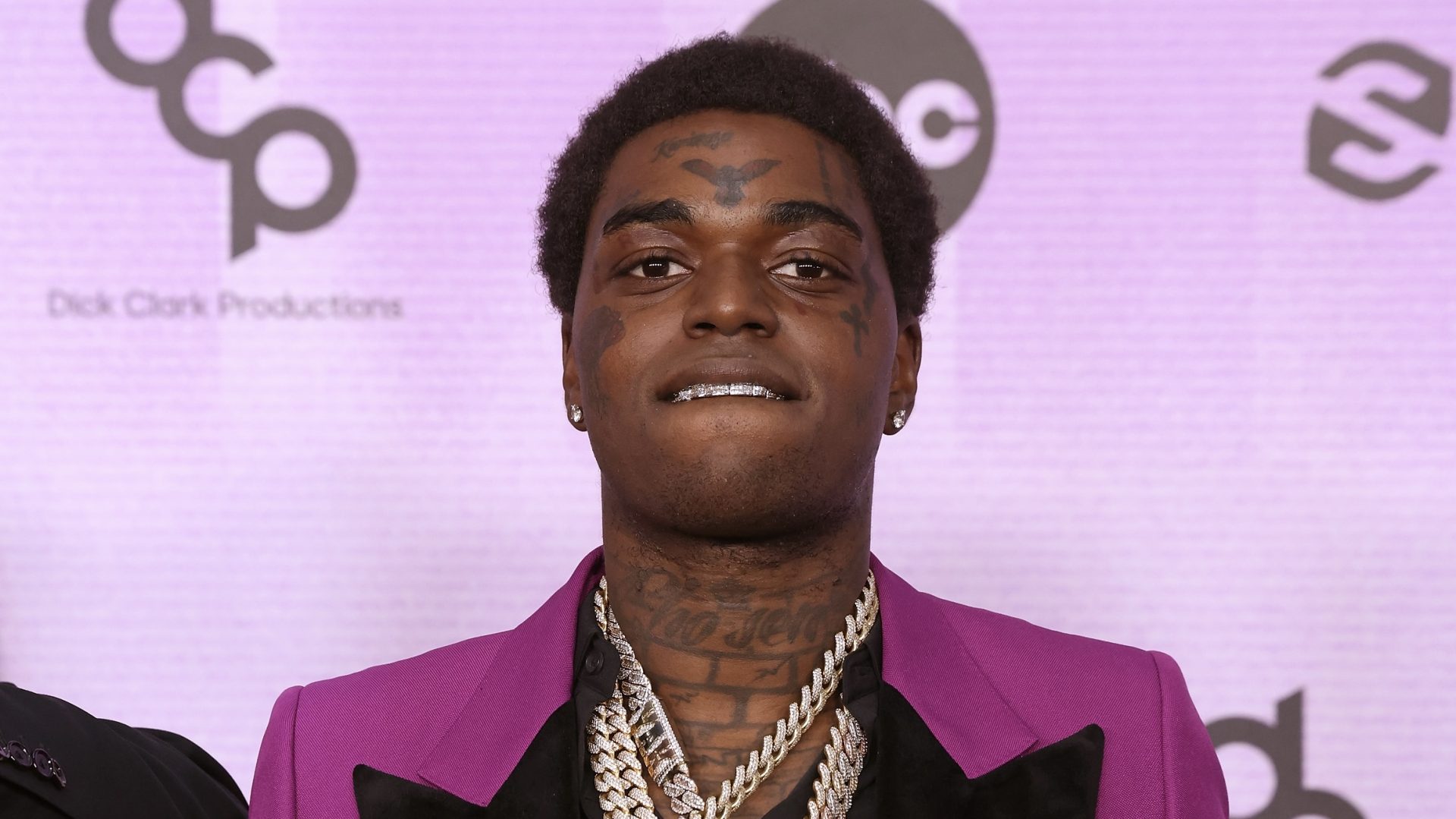 UPDATE: Kodak Black & His Lawyer Refute Drug Claims Related To The Rapper’s Recent Arrest thumbnail