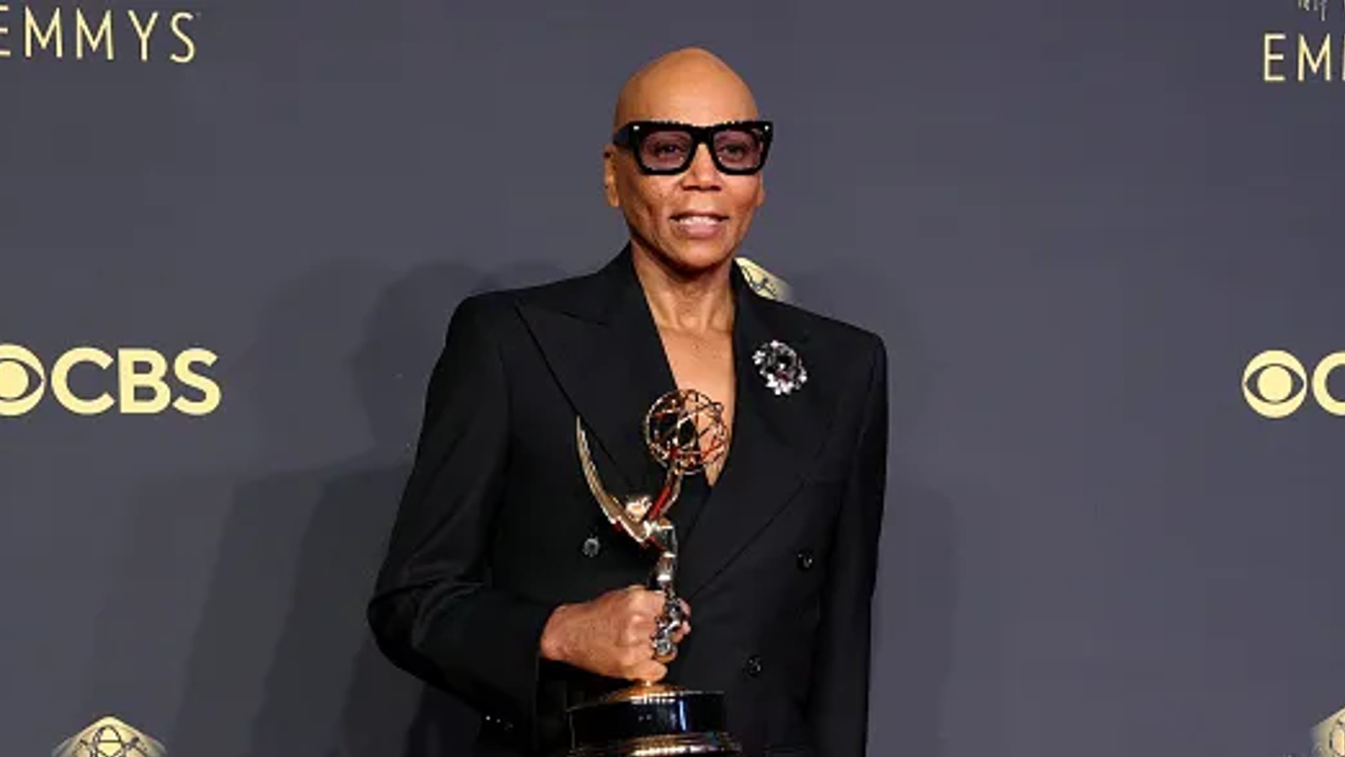 RuPaul Opens Up About Overcoming Drug Addiction That Began At Age 10 thumbnail