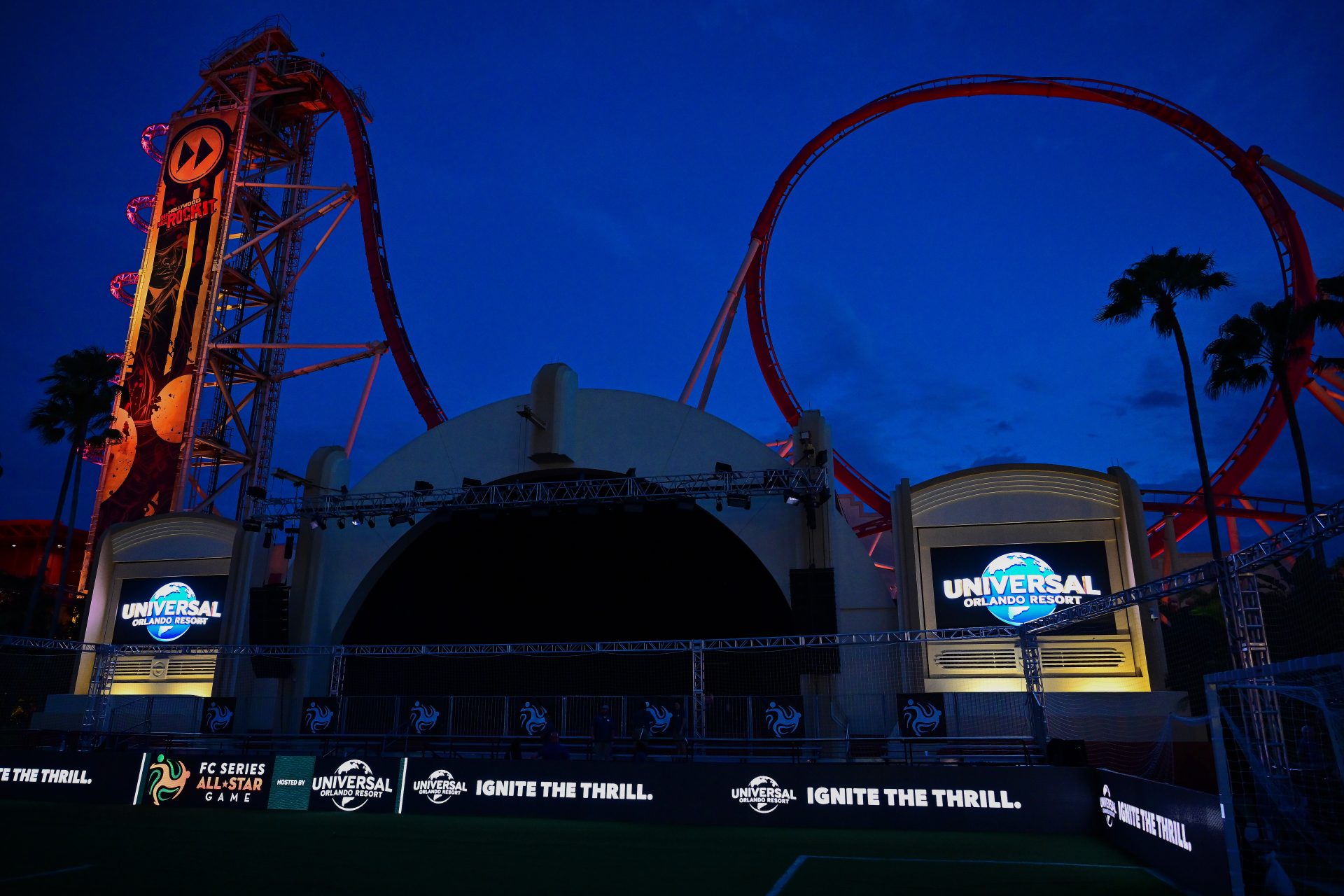 Florida Woman Sues Universal Orlando After Alleging Roller Coaster Ride Left Her With “Traumatic Brain Injury” thumbnail