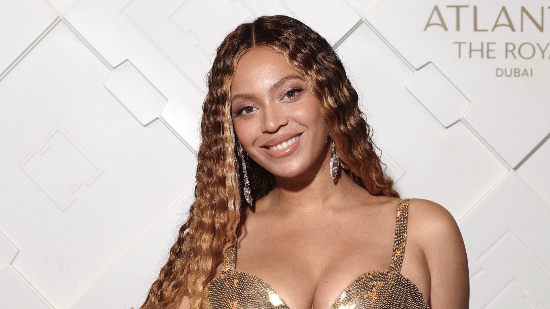 Yee Haw? Social Media Reacts After Beyoncé Reveals The Title Of Her Forthcoming Country Album thumbnail