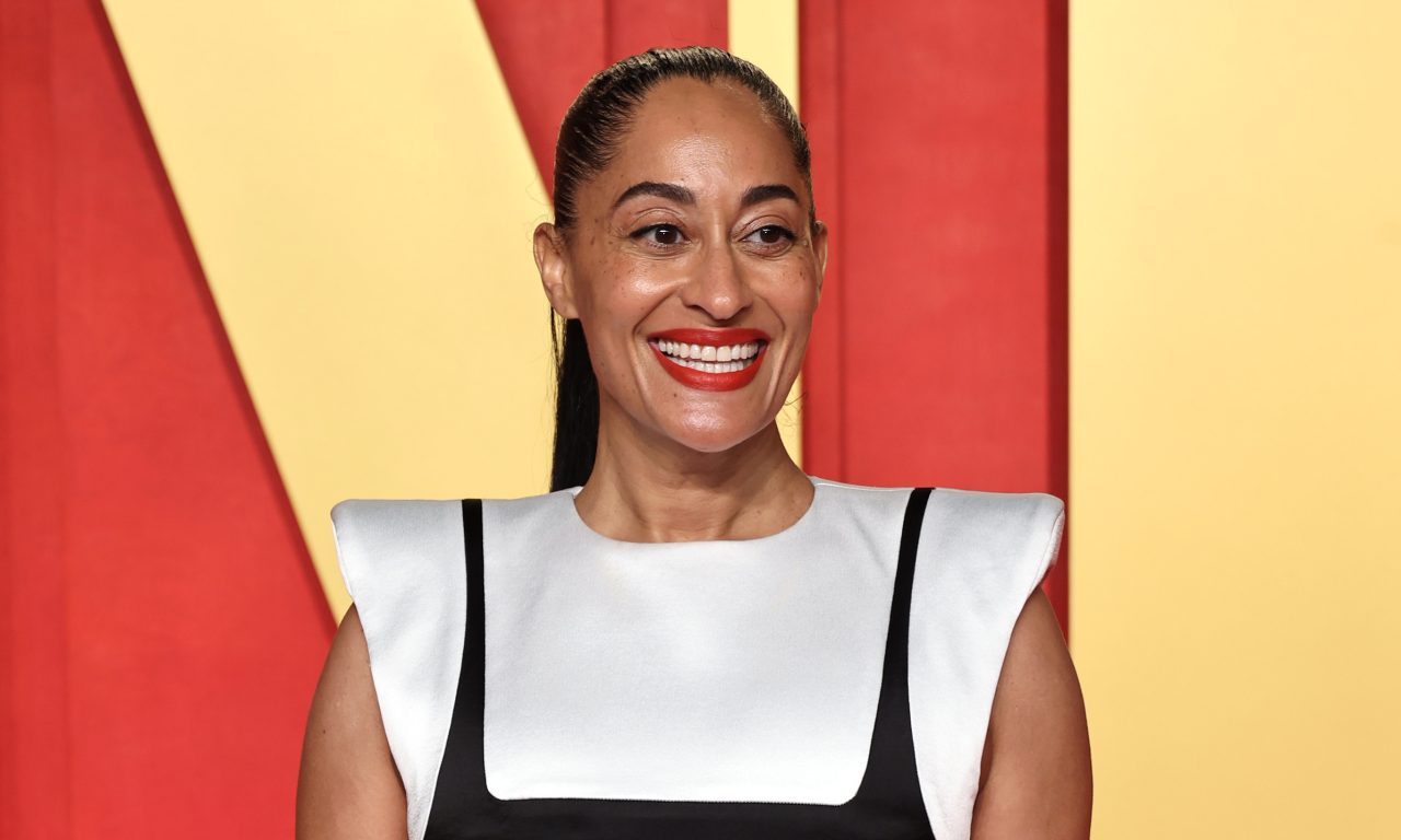 Tracee Ellis Ross Shares The Status Of ‘Girlfriends’ Reboot thumbnail
