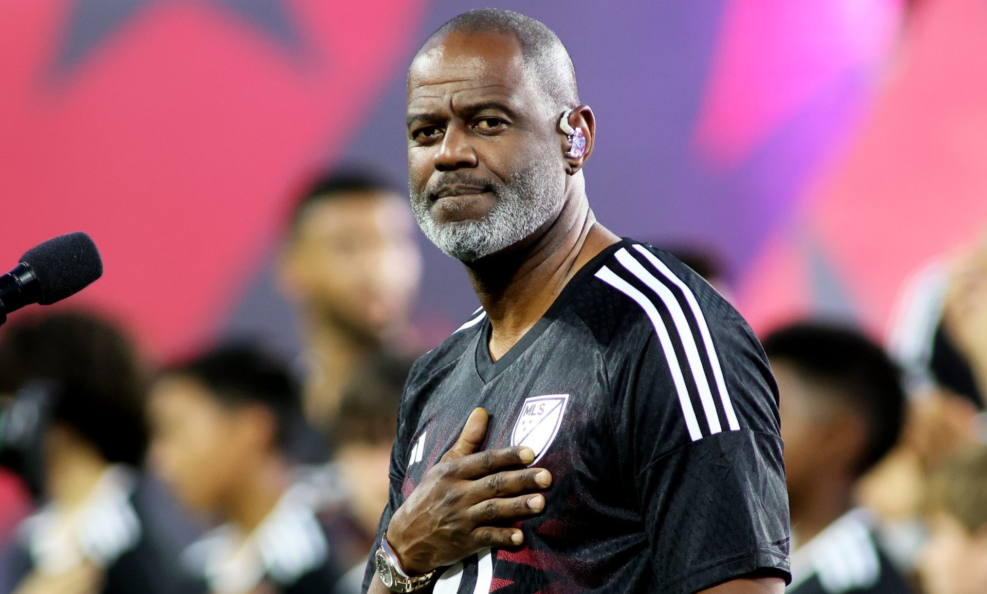 Whew! Watch Brian McKnight’s Spicy Reaction To THIS Comment About His Biological Kids
