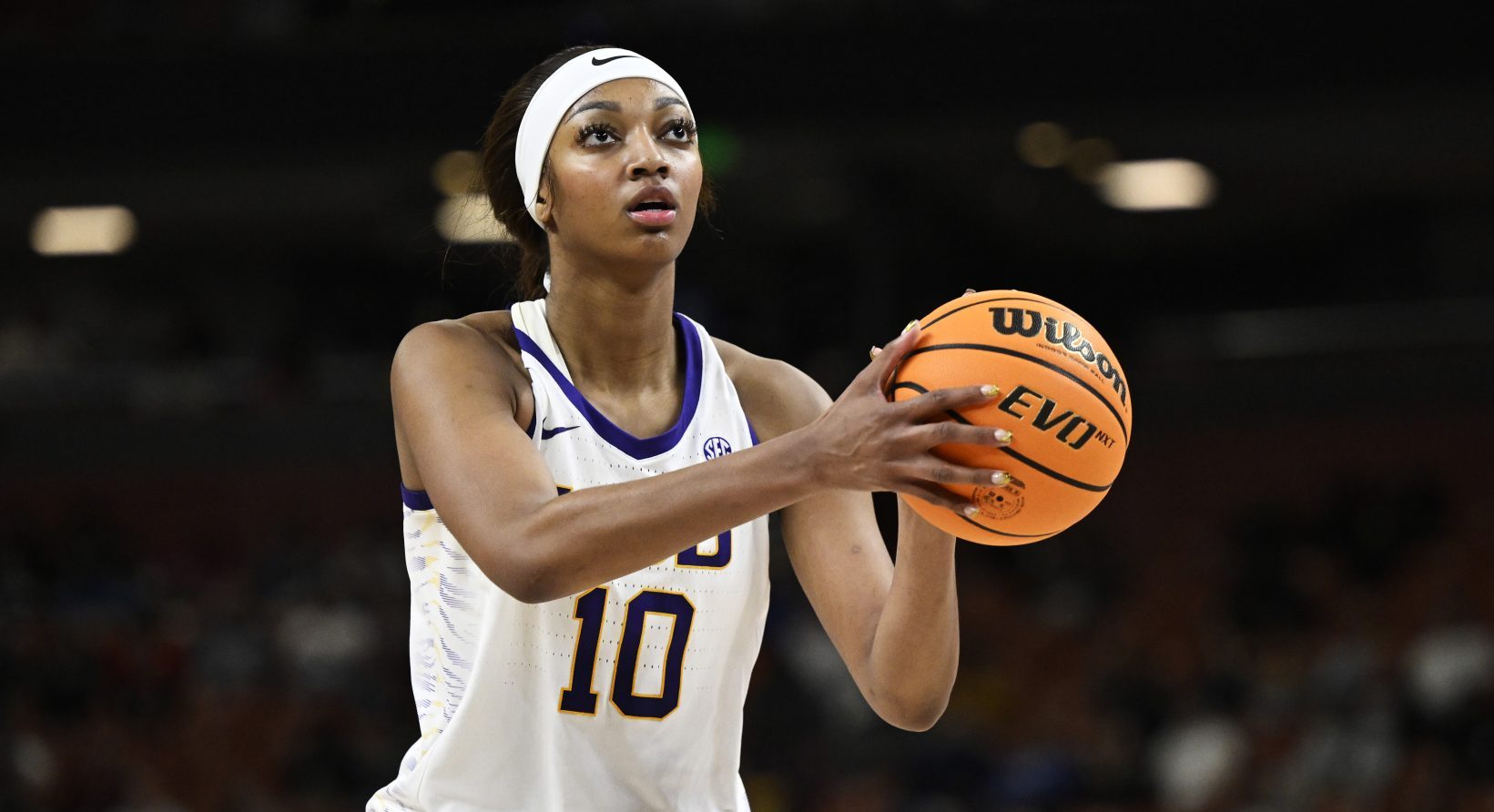 WNBA Or College?! Angel Reese Officially Announces Her Next BIG Move (Photos) thumbnail