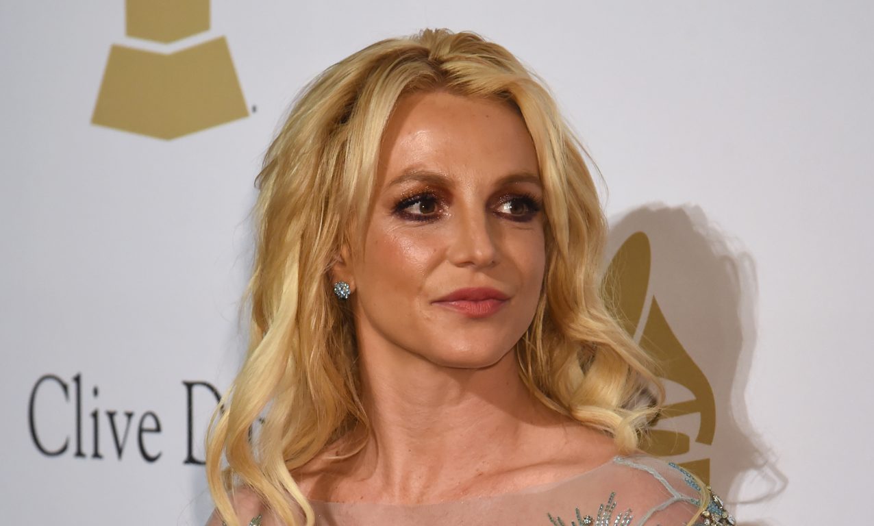 Britney Spears Denies Hotel Fight With BF, Shares What Happened