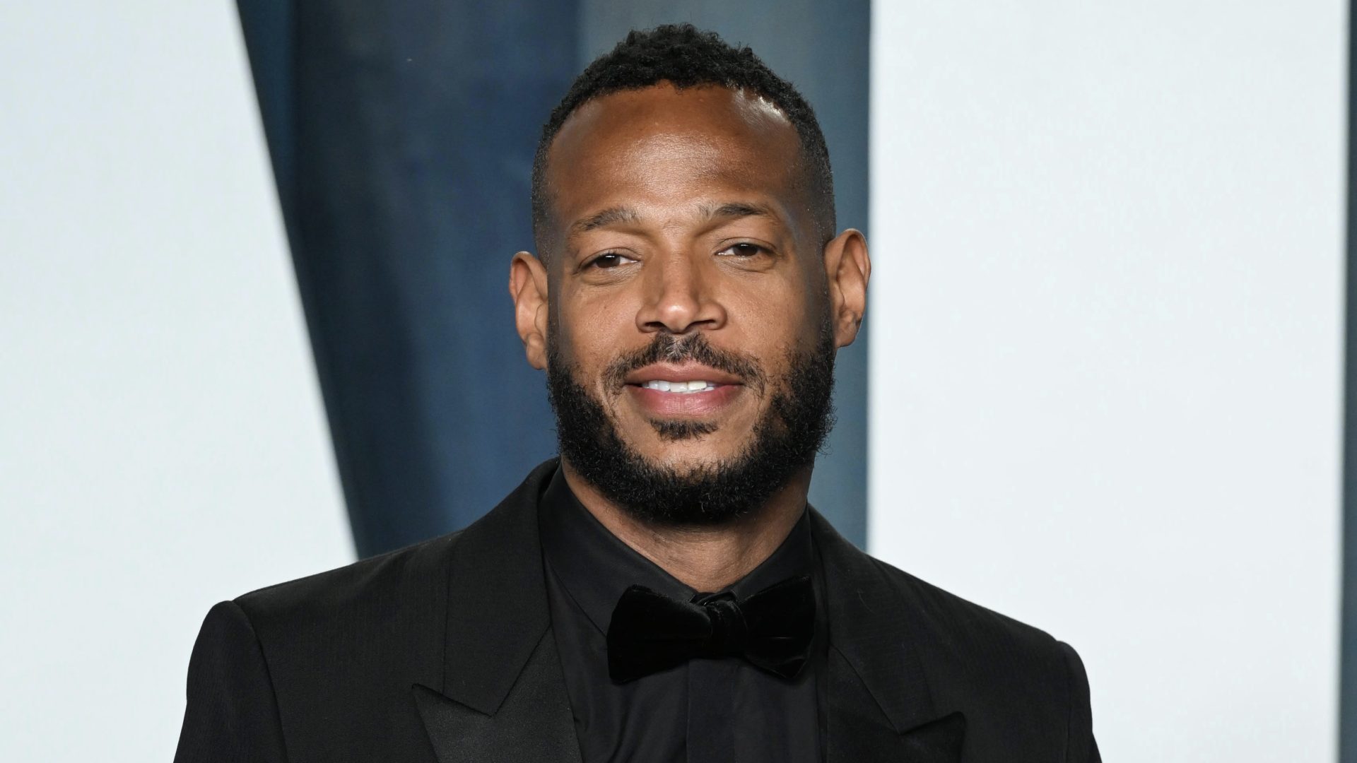 BEVERLY HILLS, CALIFORNIA - MARCH 27: Marlon Wayans attends the 2022 Vanity Fair Oscar Party Hosted by Radhika Jones at Wallis Annenberg Center for the Performing Arts on March 27, 2022 in Beverly Hills, California.