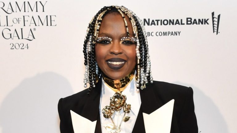 Pop Out, Then! Lauryn Hill Trends After Performing At Her High School Reunion In New Jersey (VIDEOS)