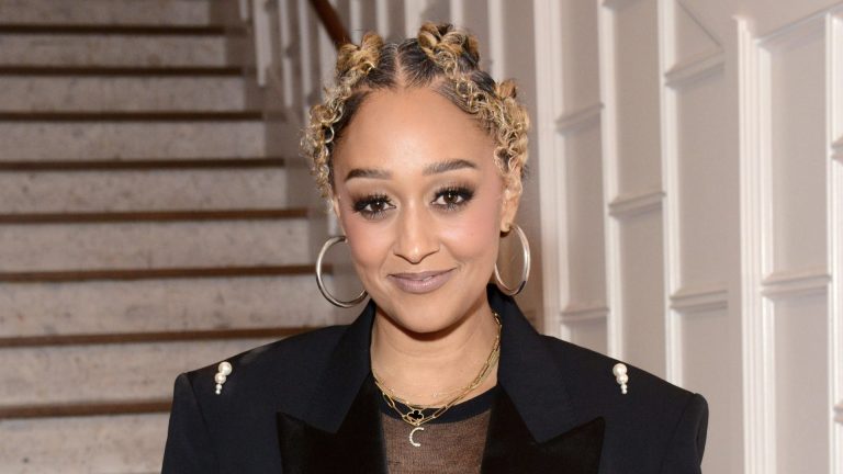 Spill The Tea, Sis! Tia Mowry Reveals Why She's Decided To Put "A Pause On Dating"