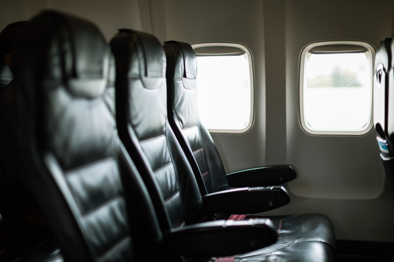 Australian Couple, Mitchell Ring & Jennifer Colin, Says They Were Forced To Sit Next To Dead Body After Woman Passed Away On Flight (VIDEO)