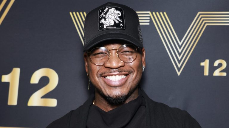 Another One?! Ne-Yo Appears To Add FOURTH Woman To His Polyamorous Lineup Of Girlfriends (PHOTOS + VIDEOS)