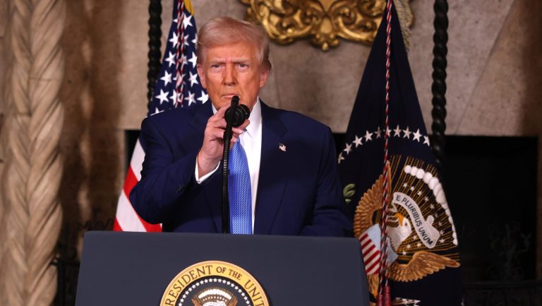 White House Shares 'King Trump' Photo, Social Media Reacts