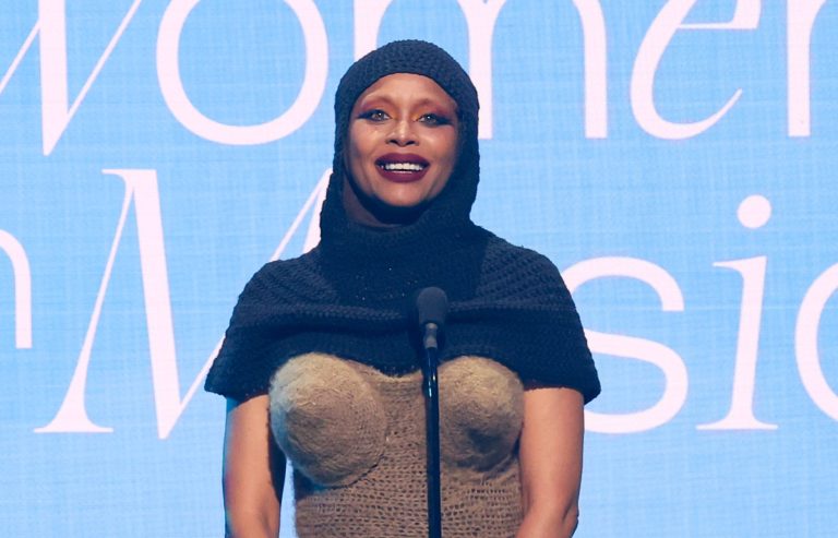 Erykah Badu Sparks BBL Shade Debate After Poppin' Out At Billboard Women In Music Awards With THIS Curvaceous Fit