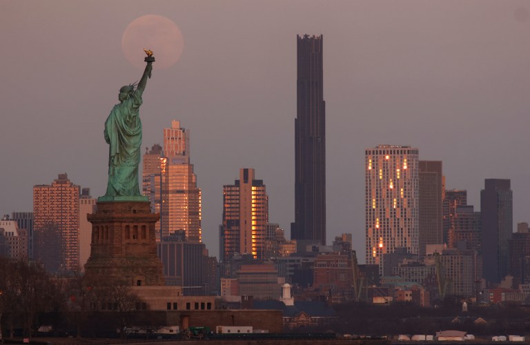 French France Lawmaker United States Lady Statue Of Liberty Why It Will Not Happen