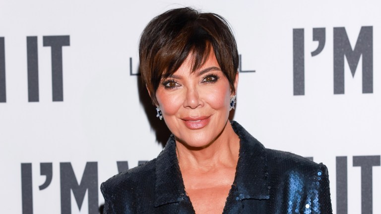 Okay! Kris Jenner Turns Heads With New Look (PHOTOS)