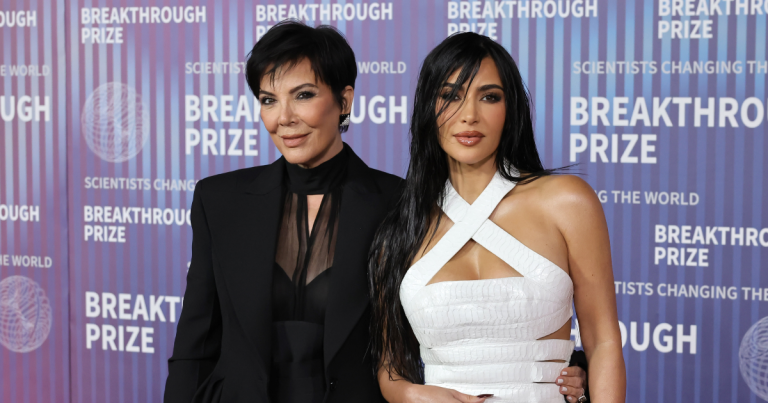 7 Heartwarming Gifts Celebs Gave Their Moms After Hitting It Big