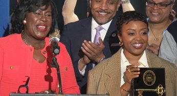 Congrats! Philadelphia Honors Quinta Brunson With Key, Mural At Alma Mater That Inspired ‘Abbott Elementary’ (VIDEO)